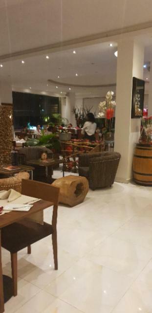 Hotel Bella Riva Kinshasa Extérieur photo